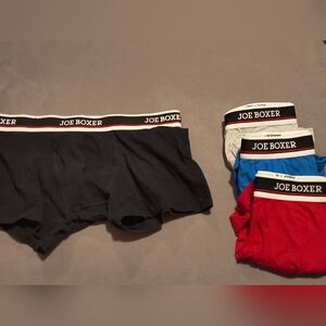 4-pack Joe Boxer Men's Trunks - Black, Blue, Red, White. Size Large 34-36"